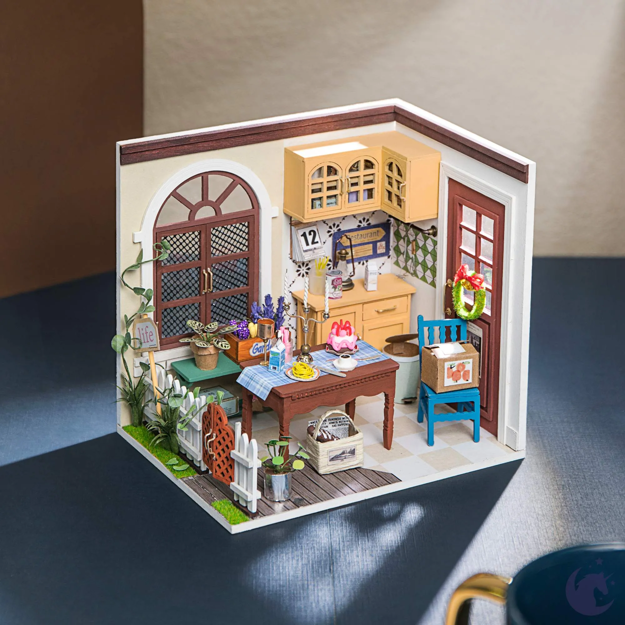 Mrs. Charlie's Dining Room | Robotime DGM09 DIY Dollhouse Miniatures Kit